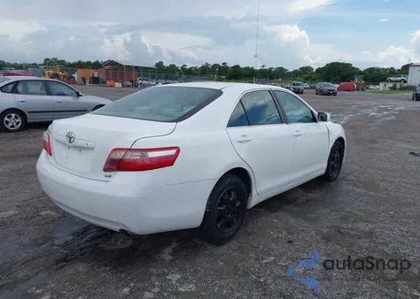 2009 Toyota Camry Le z USA, uszkodzony, nr VIN 4T1BE46K79U883736